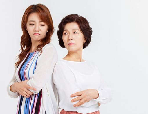 Alasan Kenapa Menantu Wanita dan Ibu Mertua  Sering Tidak Akur