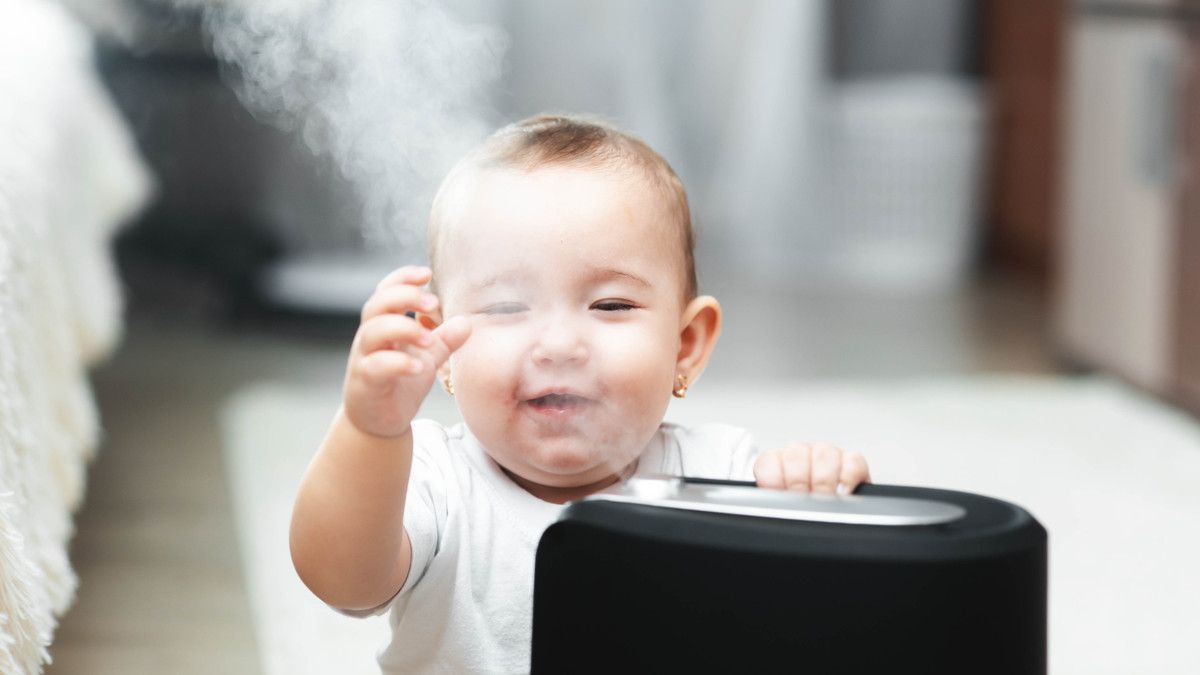 Bahaya Pakai Air Humidifier pada Bayi