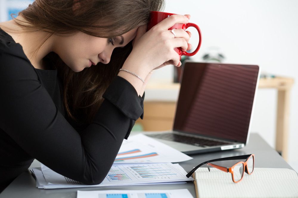 4 Bahaya Tetap Bekerja Saat Tipes