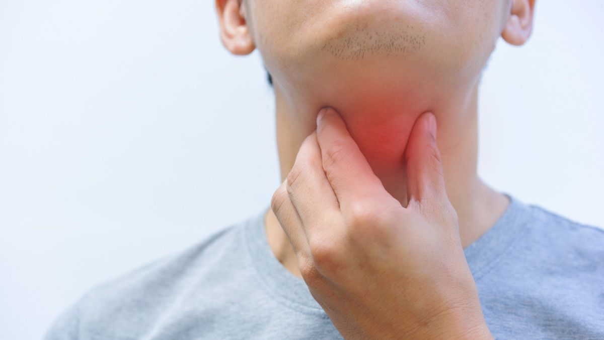 Waspada, Cacing Bisa Bersarang di Tenggorokan Anda!