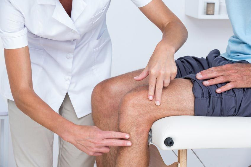 Sakit Lutut, Benarkah Akibat Asam Urat?