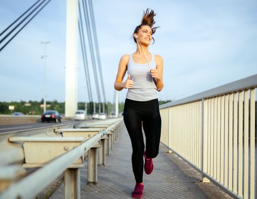 5 Tips Olahraga untuk Penderita Alergi Debu