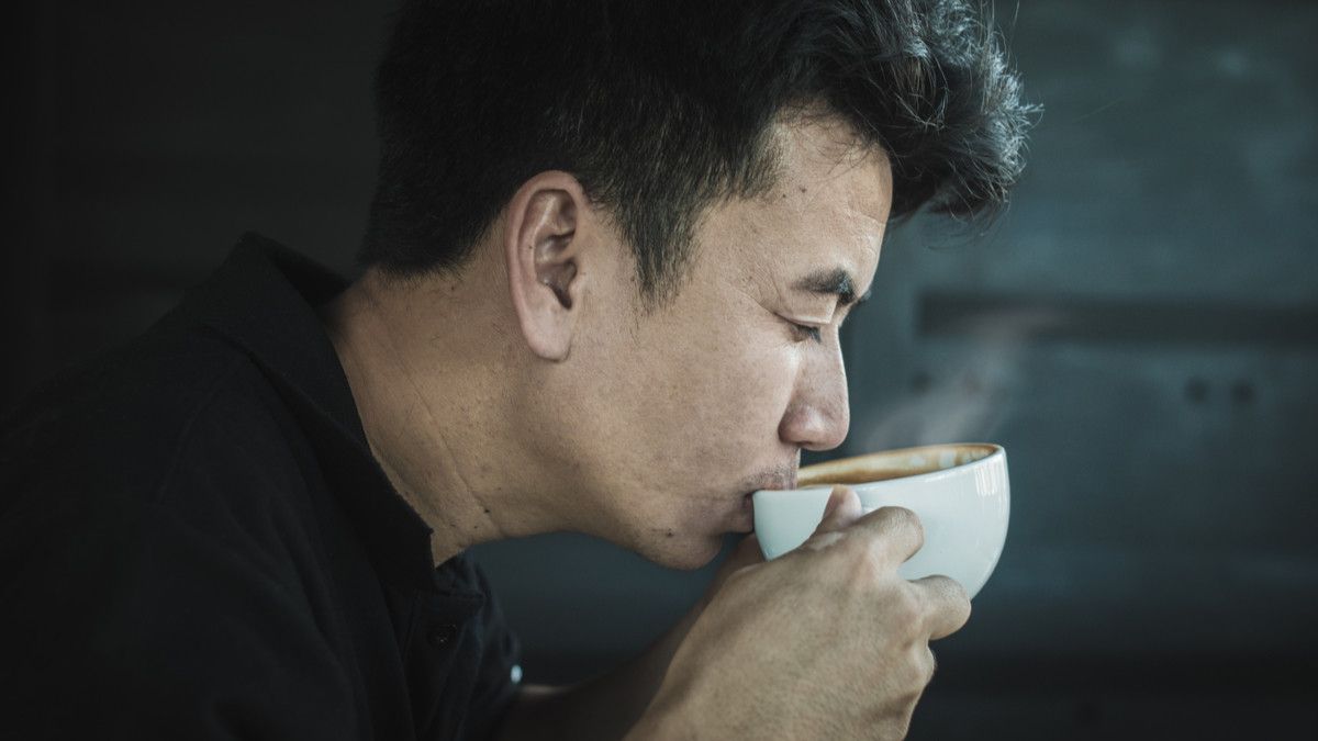 Jantung Berdebar Setelah Kebanyakan Minum Kopi? Ini ...