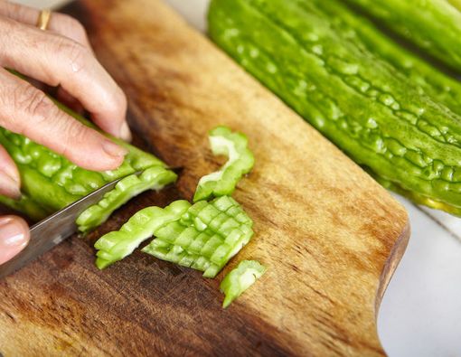 Tangkal Kanker dengan Sayuran Pahit, Mitos atau Fakta?