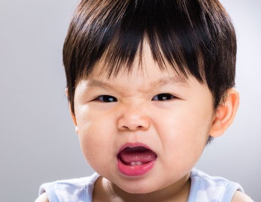 Awas, Gigi Anak Rusak Karena Terlalu Lama Menyusu