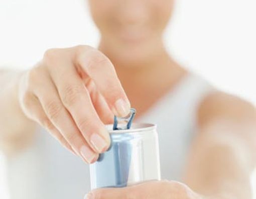 Minuman Manis Bersoda Berisiko Menambah Timbunan Lemak