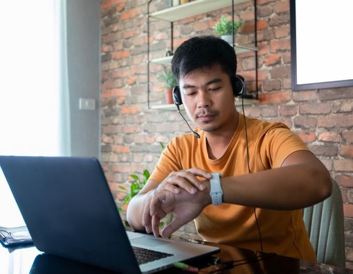 Sayangi Dirimu, Bekerjalah untuk Hidup Bukan Hidup untuk Bekerja