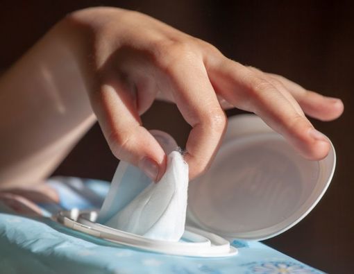 Amankah Penggunaan Tisu Vagina atau Feminine Wipes