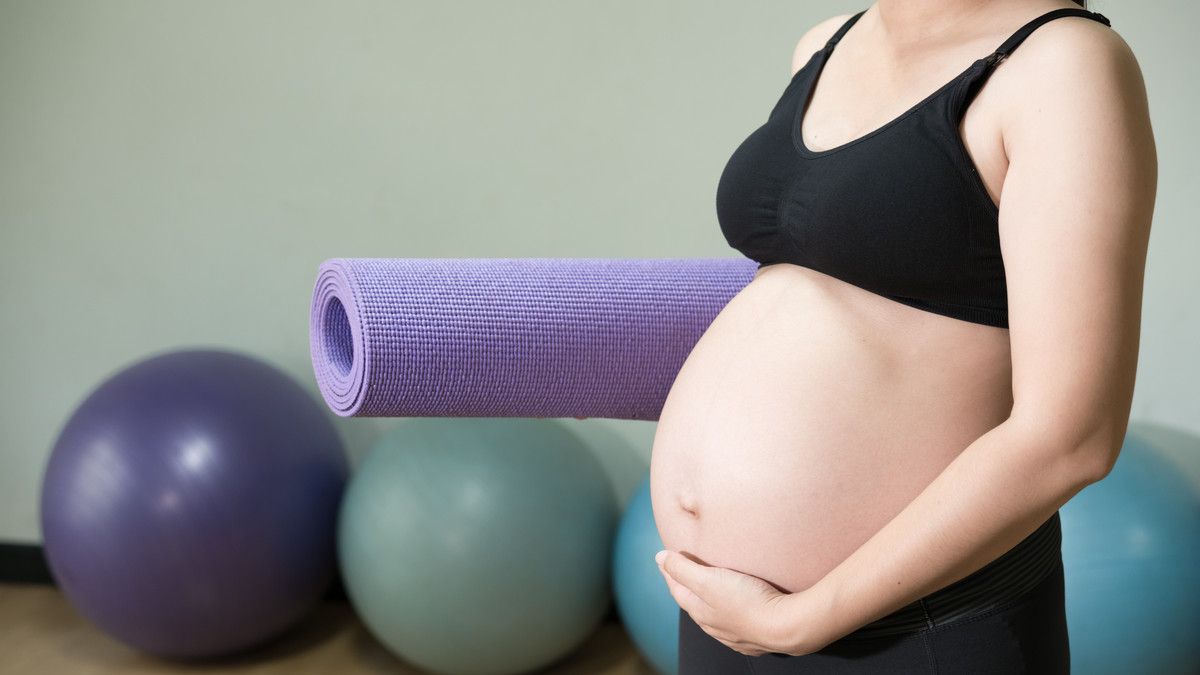 Penyebab dan Solusi Perut Ibu Hamil Kram saat Senam Lantai