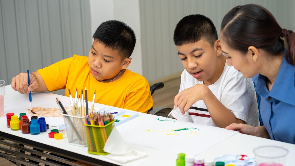 15 Aktivitas Berbasis Montessori untuk Pendidikan Anak Autis di Rumah