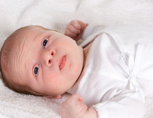 Kenali Tanda-Tanda Masalah Penglihatan pada Bayi