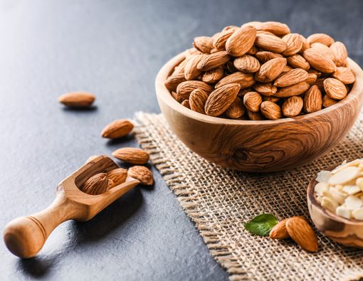3 Alasan Almond Ampuh untuk Turunkan Berat Badan