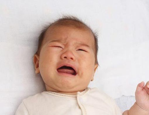 Si Kecil Sering Kaget  Saat Tidur, Normalkah?