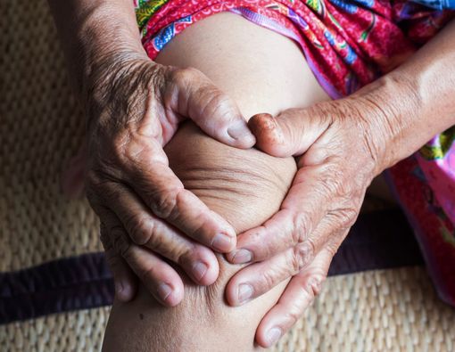 Asam Urat pada Lansia, Bagaimana Cirinya?