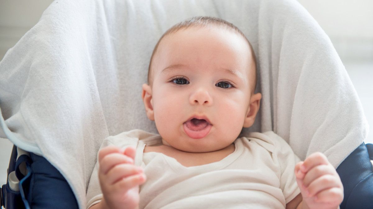 Bayi Batuk Berdahak, Bagaimana Cara Mengeluarkannya?