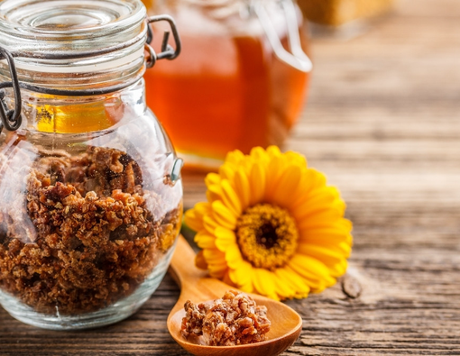 Cara Menggunakan Propolis untuk Atasi Plak Gigi