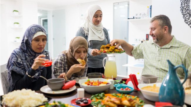 Alasan Mengapa Jangan Langsung Tidur Usai Makan Sahur