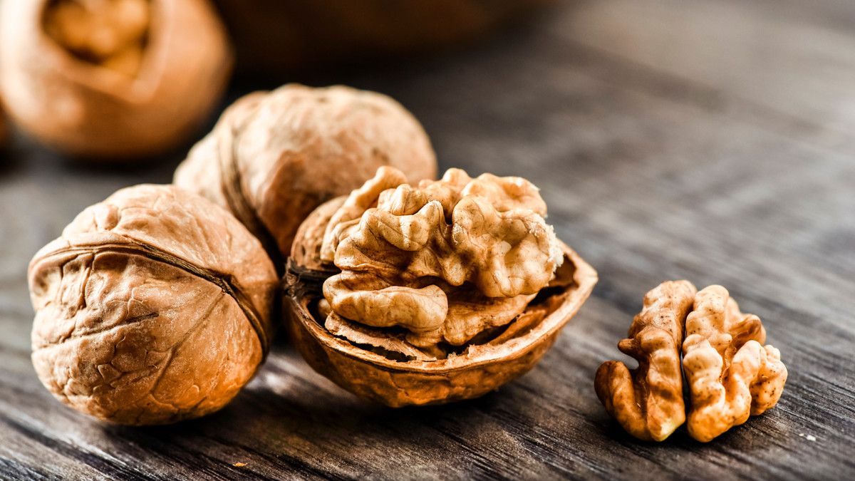 Makan Kacang Walnut untuk Menurunkan Tekanan Darah, Efektifkah?