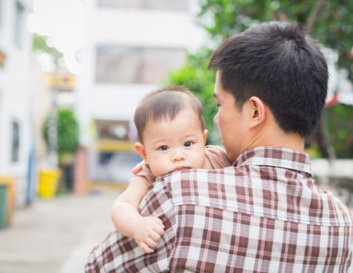 Tips Cerdas bagi Ayah Saat Bawa Anak ke Posyandu