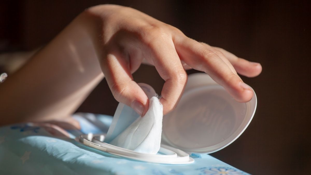Amankah Penggunaan Tisu Vagina atau Feminine Wipes