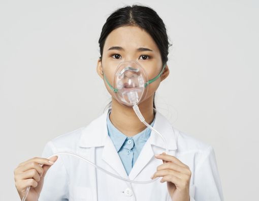 Perbedaan Sesak Napas karena Virus Corona dan Asma