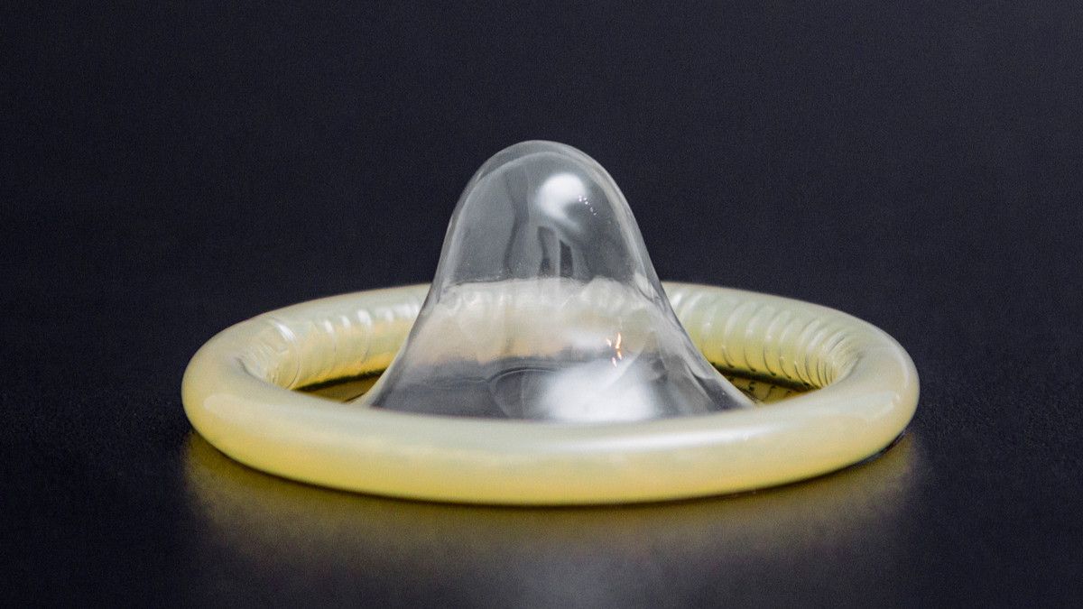 Cara Mengatasi Kondom yang Tersangkut di Vagina