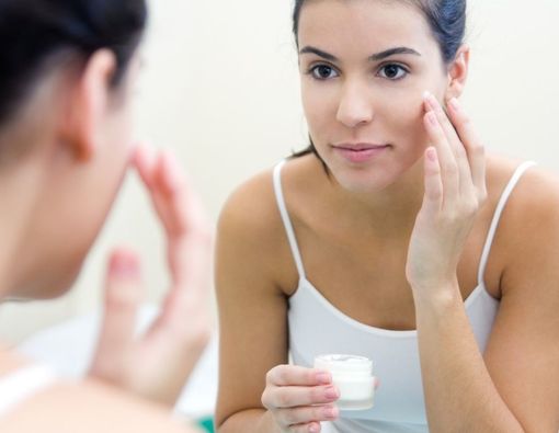 Wajah Kemerahan Setelah Pakai Produk Skincare, Apa yang Salah?