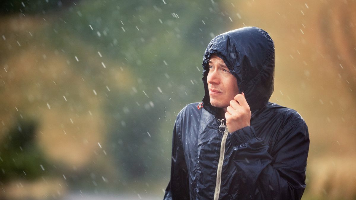 Pusing karena Hujan, Itu Mitos atau Fakta?