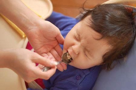 Jika Si Kecil Menolak MPASI, Apa yang Harus Dilakukan?