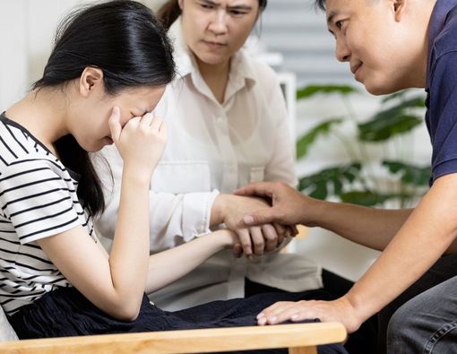 Anak Ketahuan Merokok, Ini yang Perlu Orangtua Lakukan 