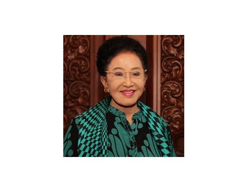 Intip Rahasia Awet Muda Mooryati Soedibyo