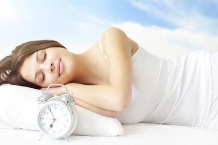 8 Tips Tidur Berkualitas untuk Pemilik Migrain