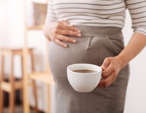 Mana Lebih Aman bagi Ibu Hamil, Kopi Biasa atau Kopi Decaf?