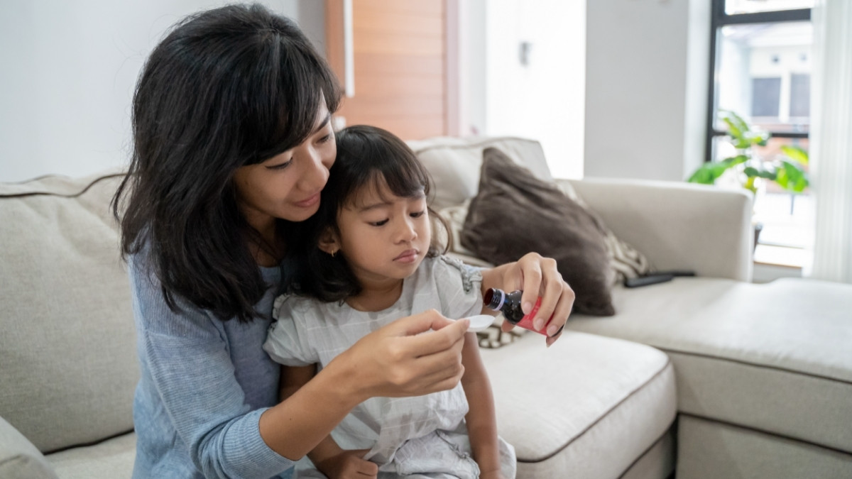 12 Obat Berbahaya yang Tidak Boleh Diberikan kepada Anak