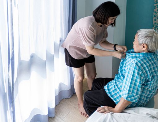 Persiapan Diri untuk Mengurus Orang Tua Lansia di Rumah