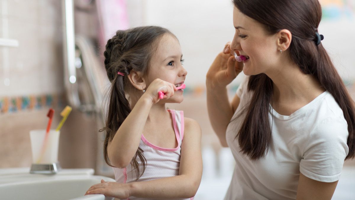Trik Agar Sikat Gigi Jadi Menyenangkan untuk Anak