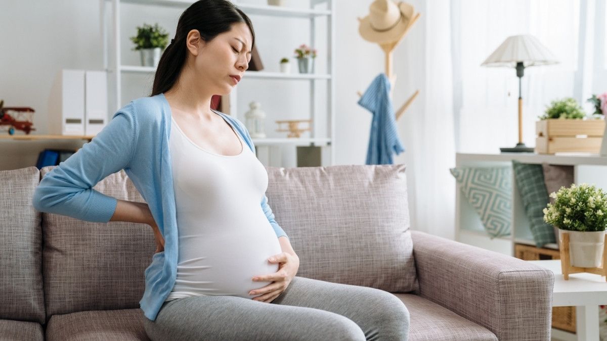 9 Cara Jitu Mengatasi Nyeri Punggung Bawah Saat Hamil Besar