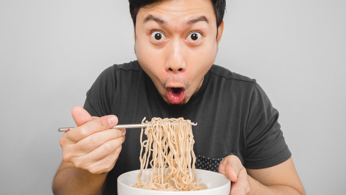 Heboh, Pria di Bogor Divonis Dilarang Makan Mi Instan Lagi, Kenapa?