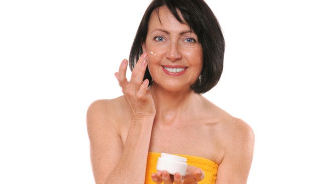 Lakukan Ini agar Wajah Awet Muda