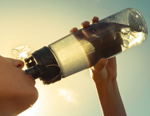 Sering Kencing Sehabis Minum, Tanda-Tanda Ada ‘Kebocoran’?