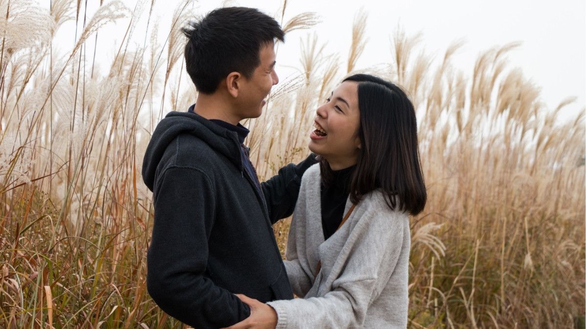 9 Cara Membuat Pasangan Merasa Spesial, Bikin Makin Mesra