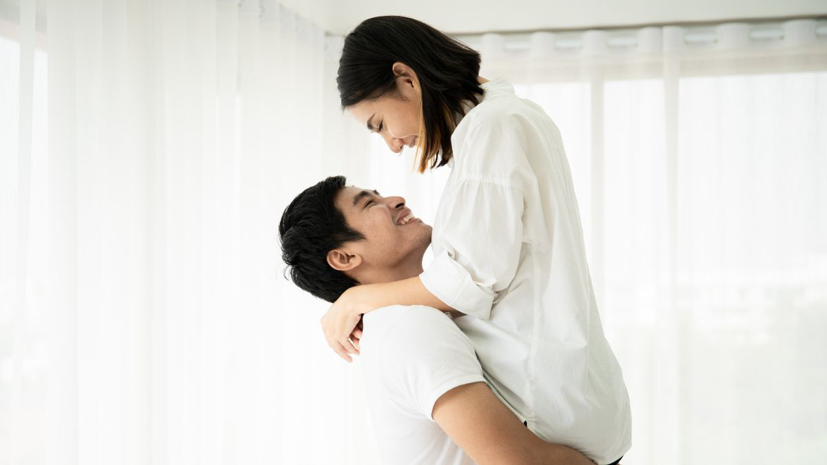 Cara Memanaskan Suasana dengan Foreplay