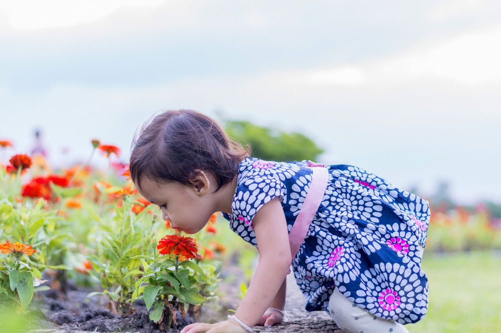 Cara Mudah Menstimulasi Indra Penciuman Anak