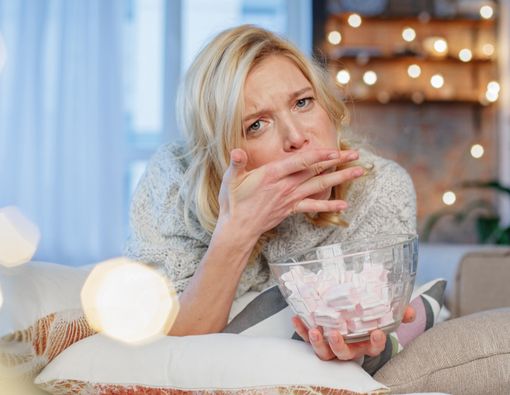 Jangan Makan Saat Stres Kalau Tak Mau Berat Badan Naik