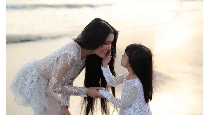Shakira Aurum Anak Denada Terkena Leukemia