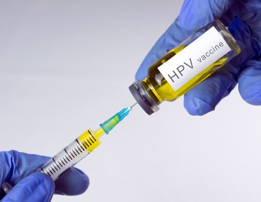 Cegah Kanker Serviks dengan Vaksin HPV