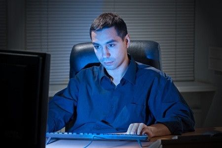 Tips Mencegah Gangguan Kesehatan pada Pekerja Shift Malam