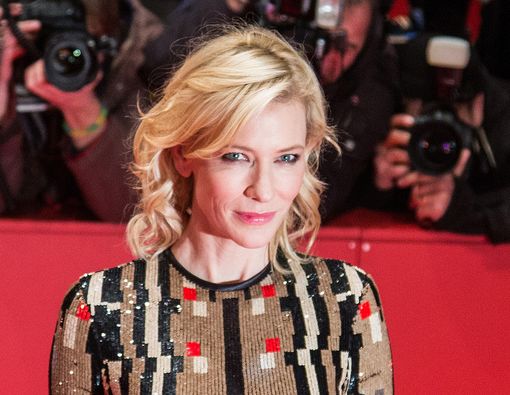 Ada Tren Penis Facial di Kalangan Selebritas. Apa Itu?