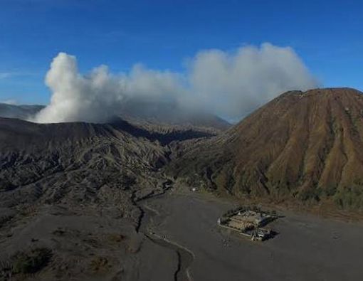 Kebakaran Hutan Gunung Bromo, Waspadai ISPA Akibat Asap