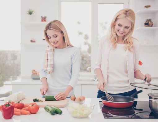 Siapkan 4 Menu Sehat Ini untuk Ibu di Hari Ibu